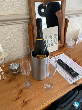 The Bacchus Hotel主图