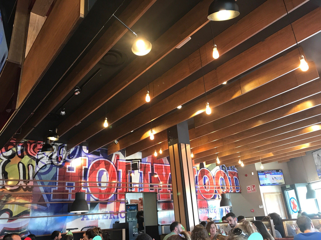 Foster's Hollywood