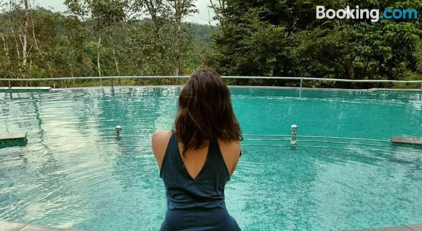 Serene Crest Resort主图