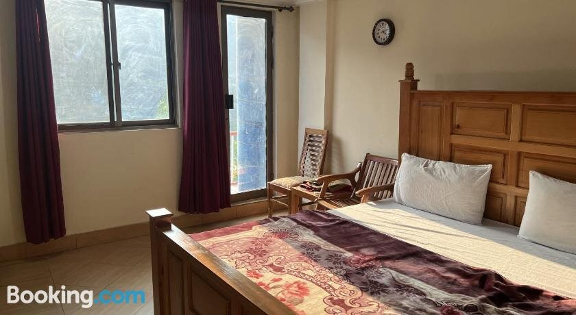 Kashmir Continental Hotel