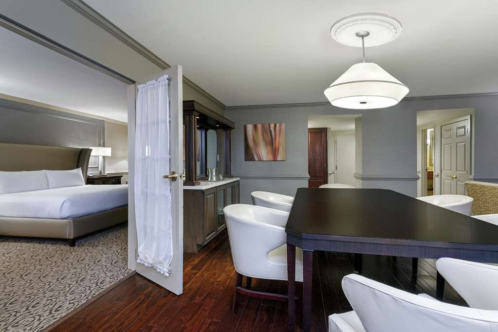 杰克逊希尔顿酒店主图