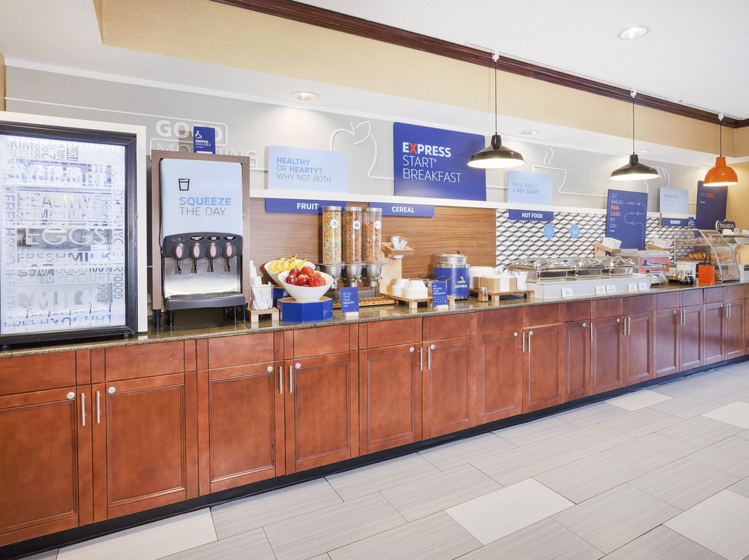 Holiday Inn Express & Suites Circleville By IHG主图