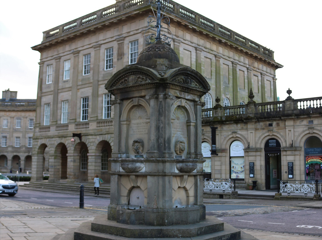 Samuel Turner Memorial Drinking Fountain-巴克斯顿必去景点