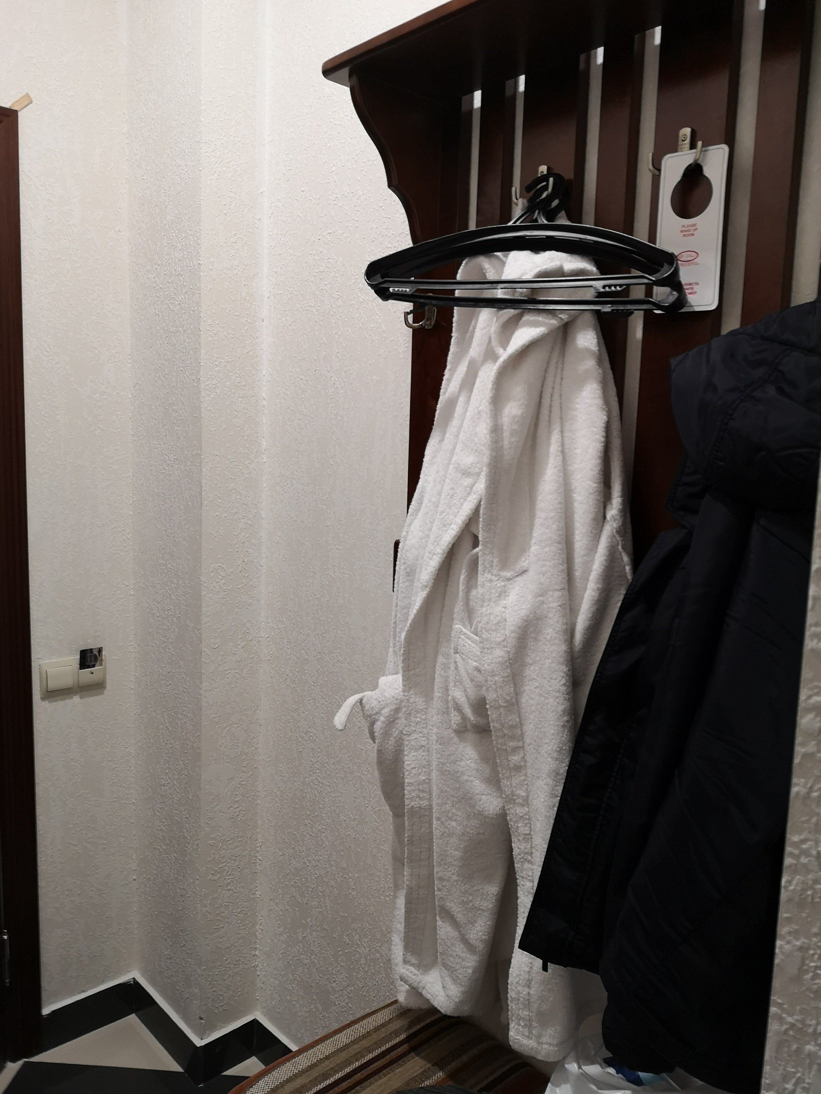 El Hotel-官方