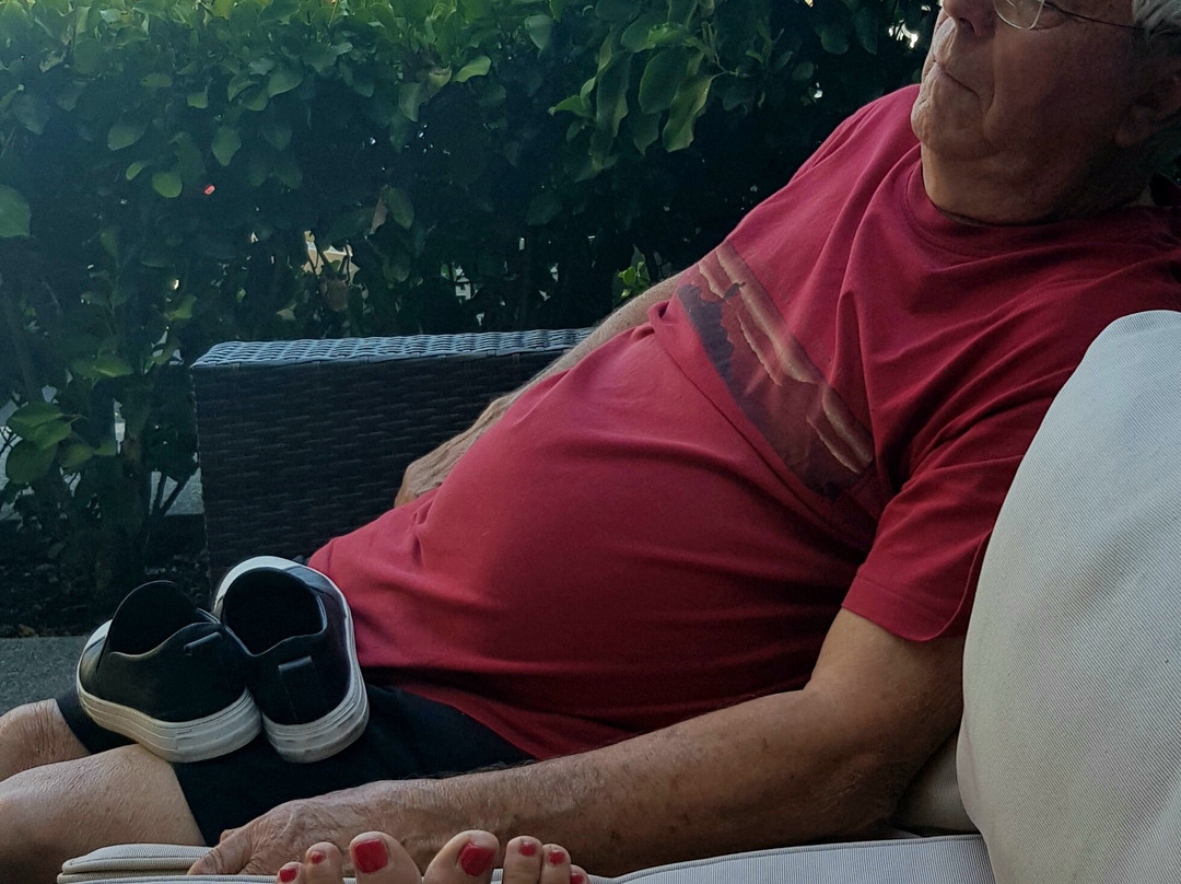 银色汽车旅馆主图