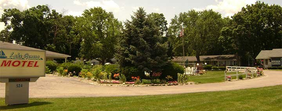 Lake Geneva Lodge主图