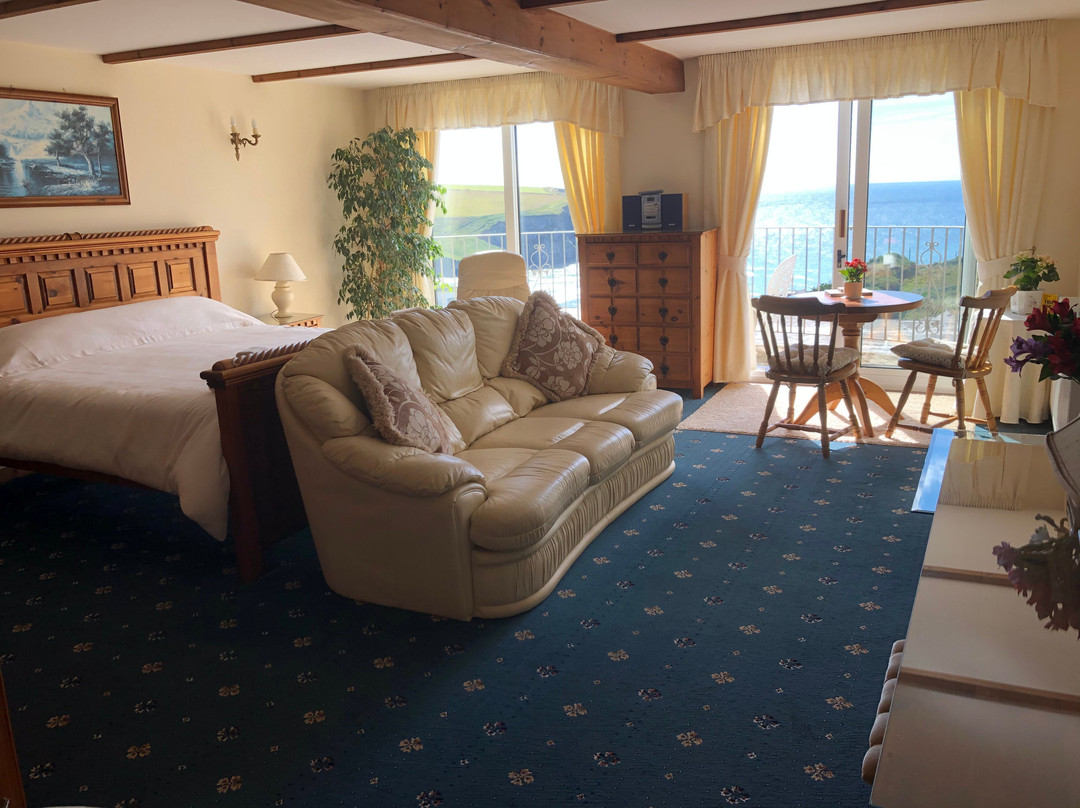 Thorncliff Ocean View Suites主图