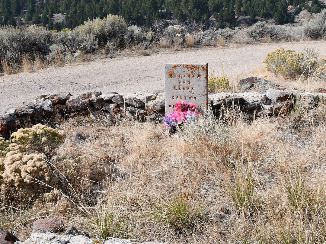 Boot Hill Cemetery景点图片