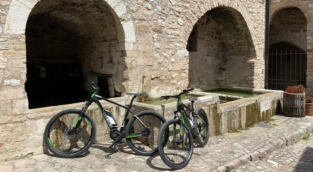 Noleggio E-Bike Biciclette Elettriche Assisi Umbria景点图片