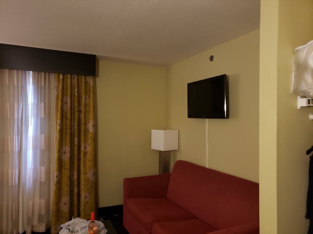 Holiday Inn Express & Suites Marion By IHG主图