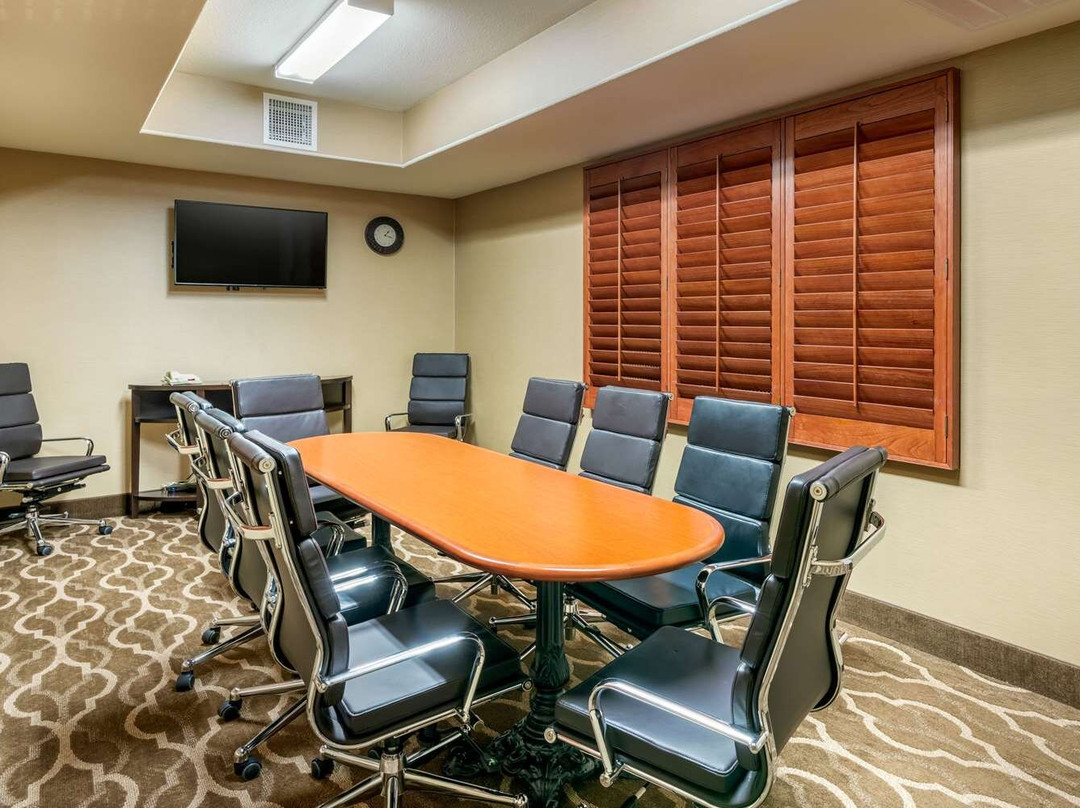 Comfort Inn & Suites Galt - Lodi North主图