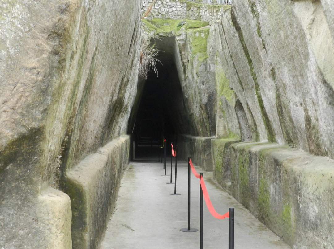 Sibyl's Cave (Antro della Sibilla)-波佐利必去景点