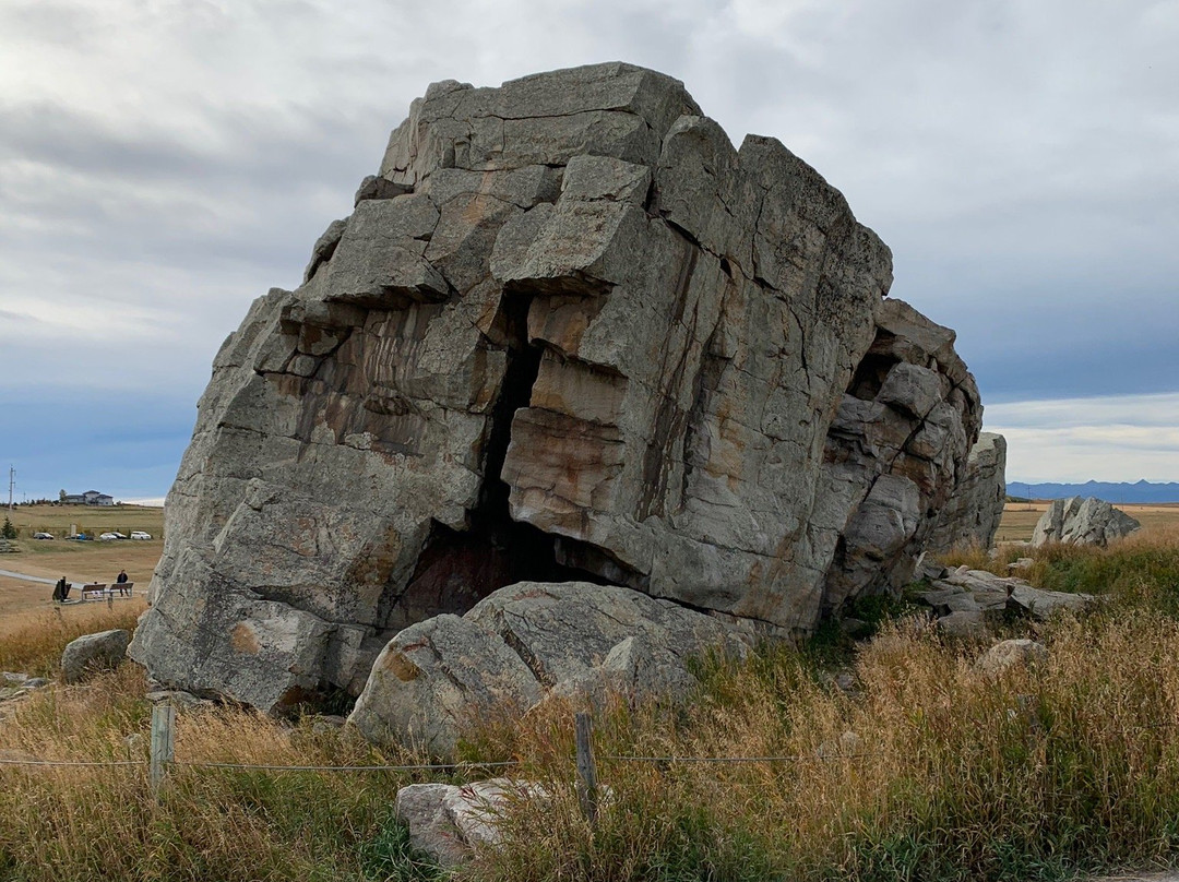 Okotoks Erratic - The Big Rock景点图片