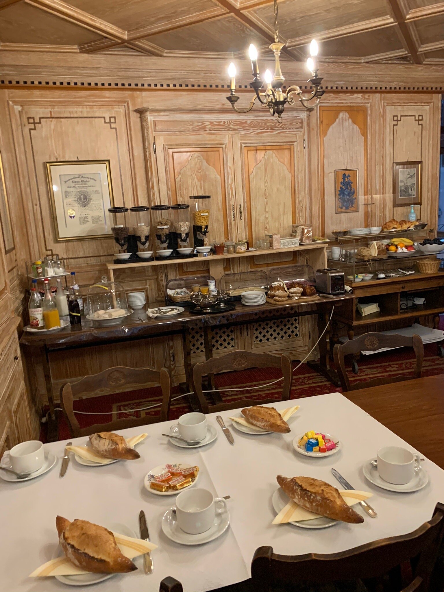Logis Hotel  du Cygne-官方