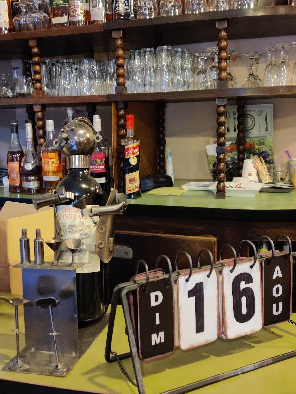 Logis Hôtel Teyssier主图