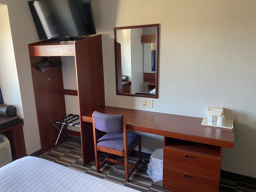 Microtel Inn & Suites by Wyndham Bridgeport主图