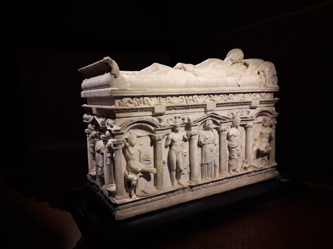 Museo Archeologico Nazionale del Melfese Massimo Pallottino-Melfi必去景点