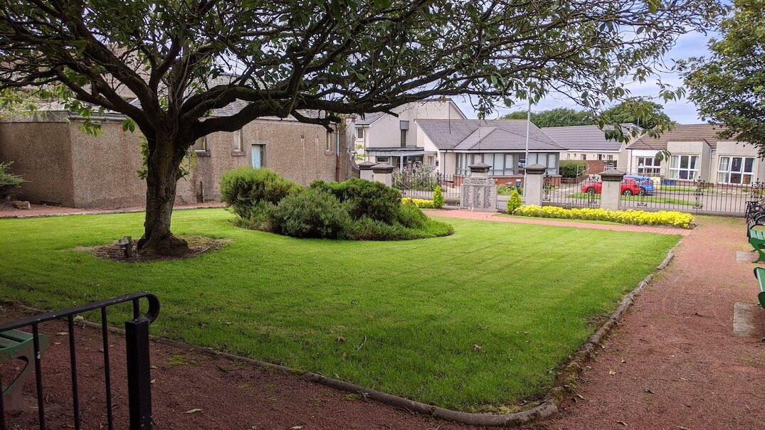 Ardrossan Ww2 Garden Of Remembrance景点图片