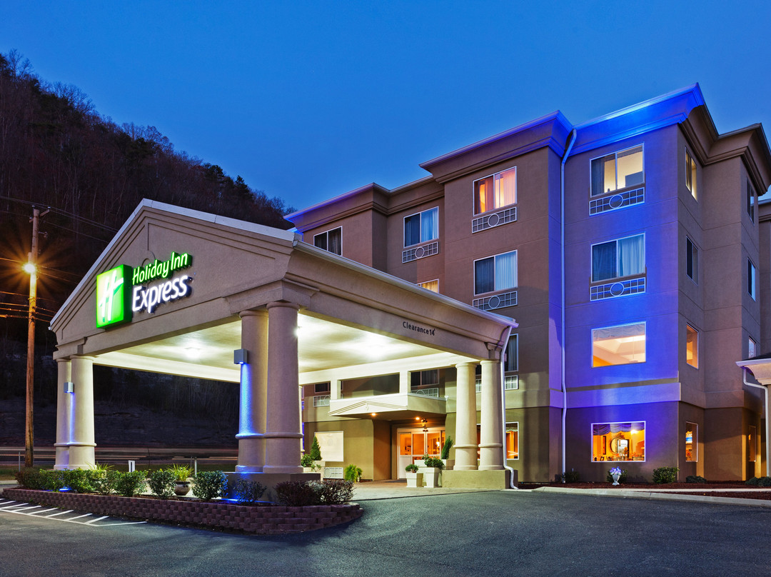 Holiday Inn Express & Suites Pikeville by IHG主图
