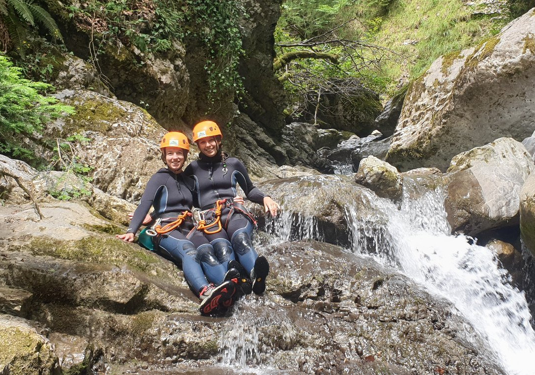 Grimpe et Eaux : Canyoning, escalade et via ferrata景点图片