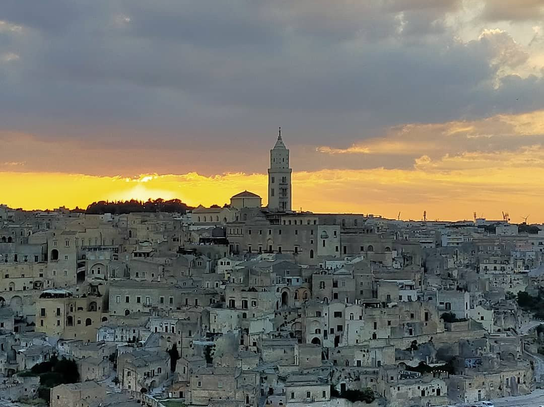 Visita Guidata ai Sassi di Matera con Simeone Tralli-马泰拉必去景点