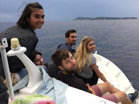 Yoga with Tena-比舍沃必去景点