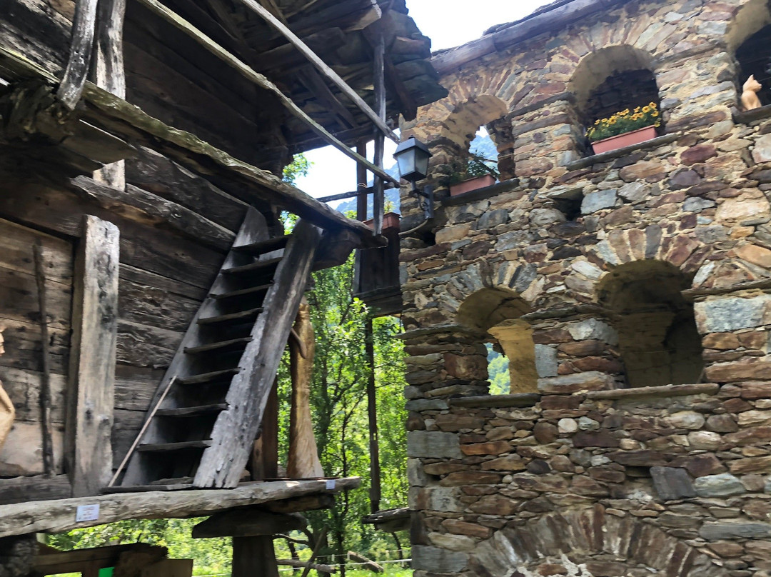 Associazione “Amici di Chemp” - Villaggio d’Arte-Perloz必去景点