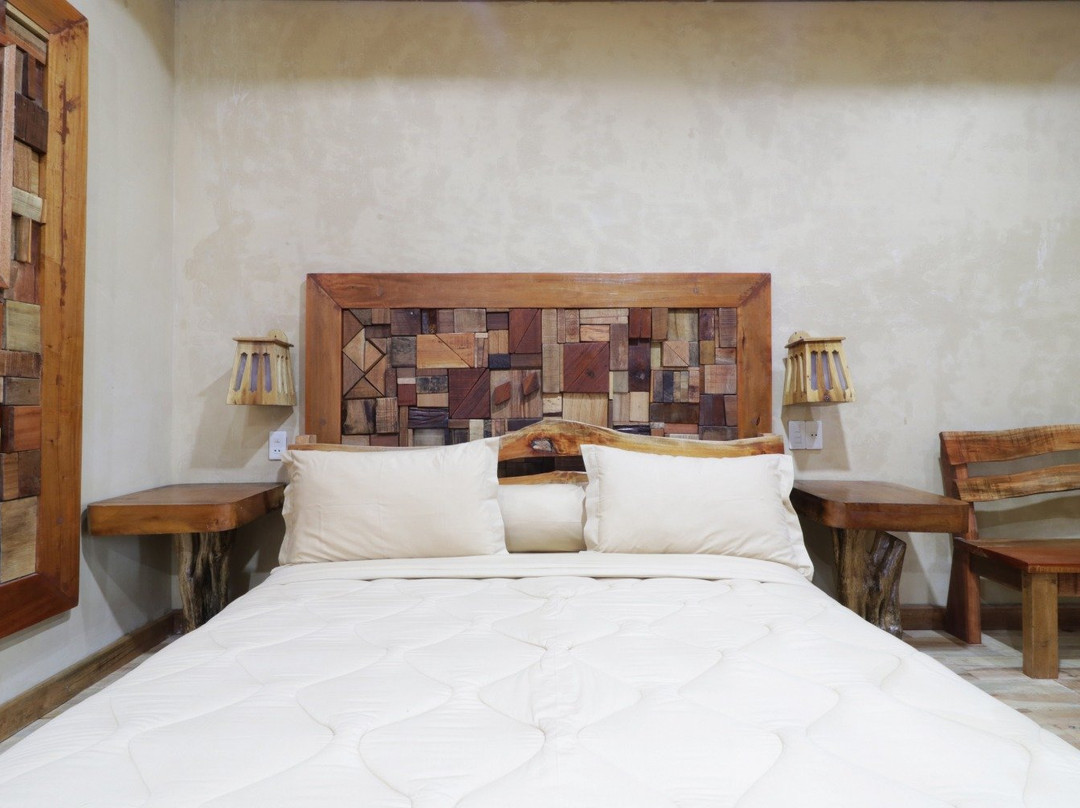 Alloyna Country Cottage主图