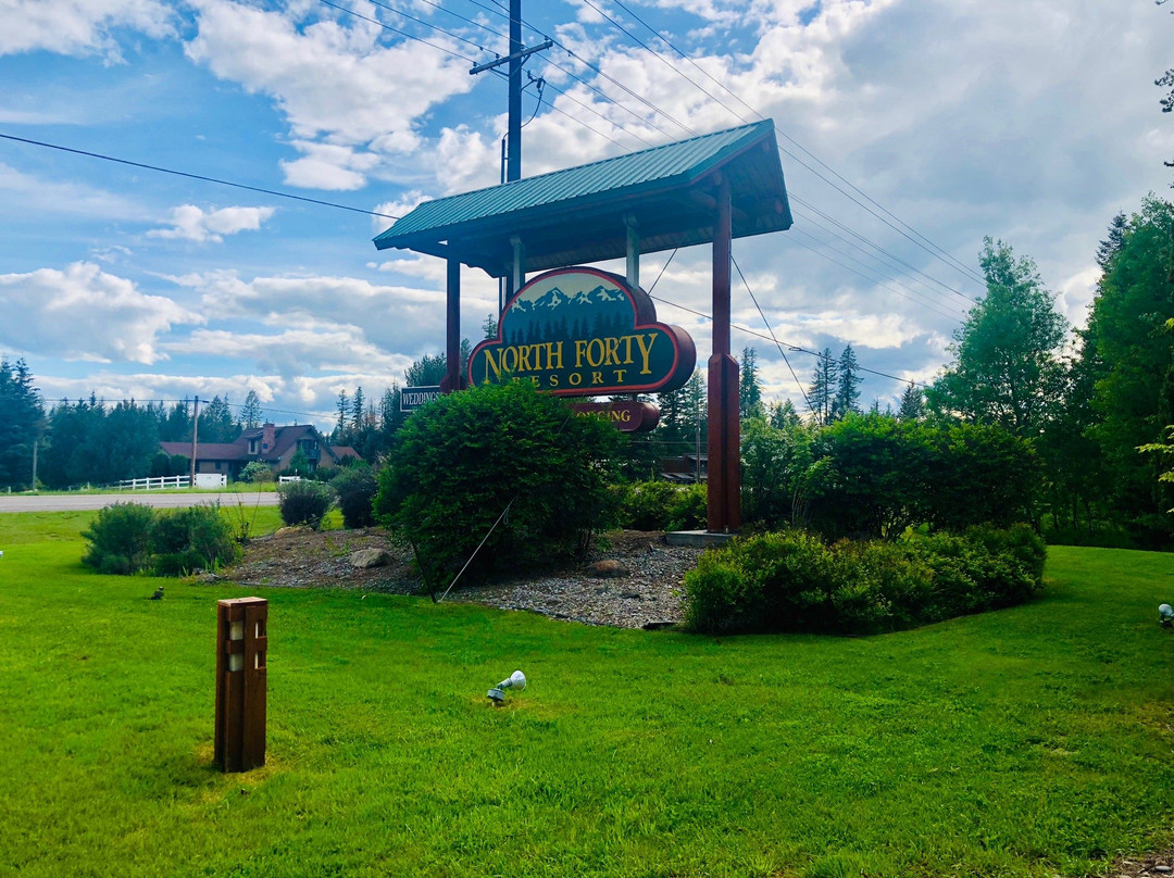 North Forty Resort主图