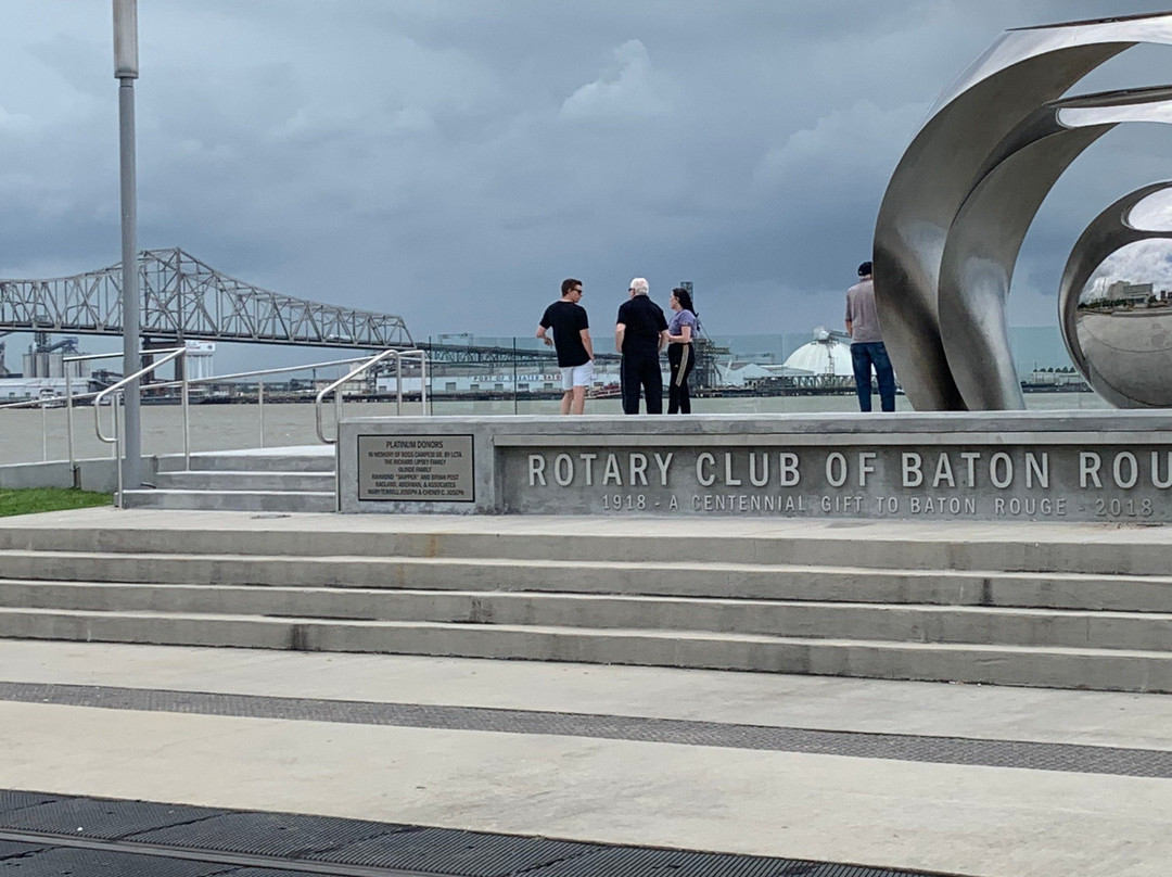 Riverfront Plaza-巴吞鲁日必去景点