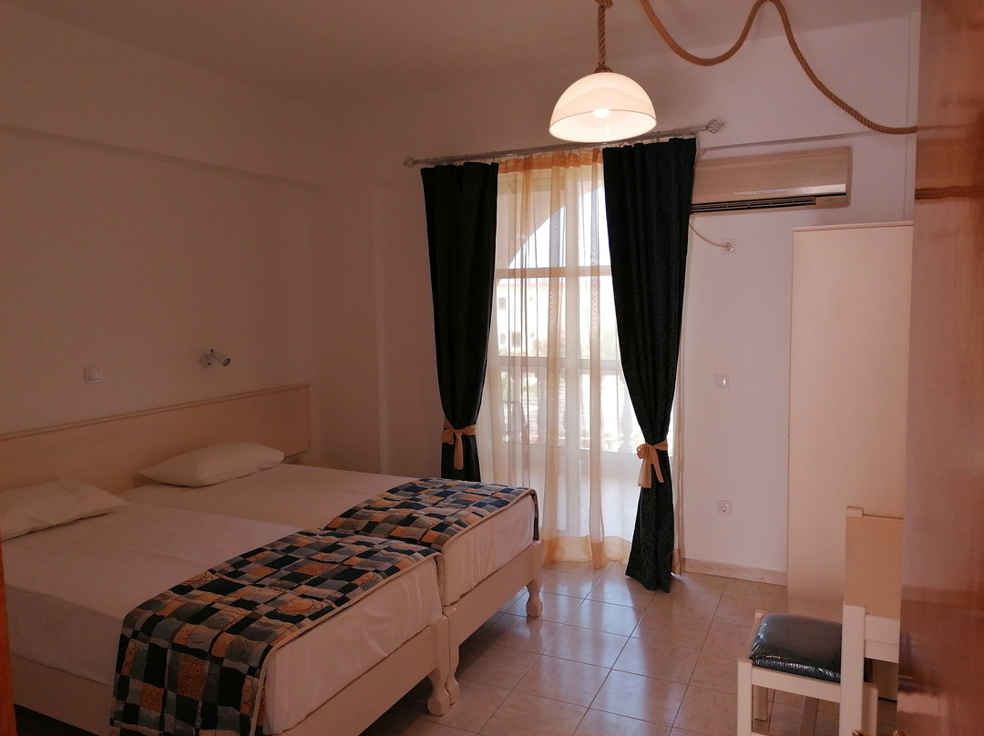 Irene Apartments主图