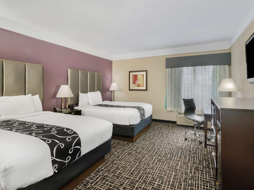 La Quinta Inn & Suites by Wyndham Canton MS主图