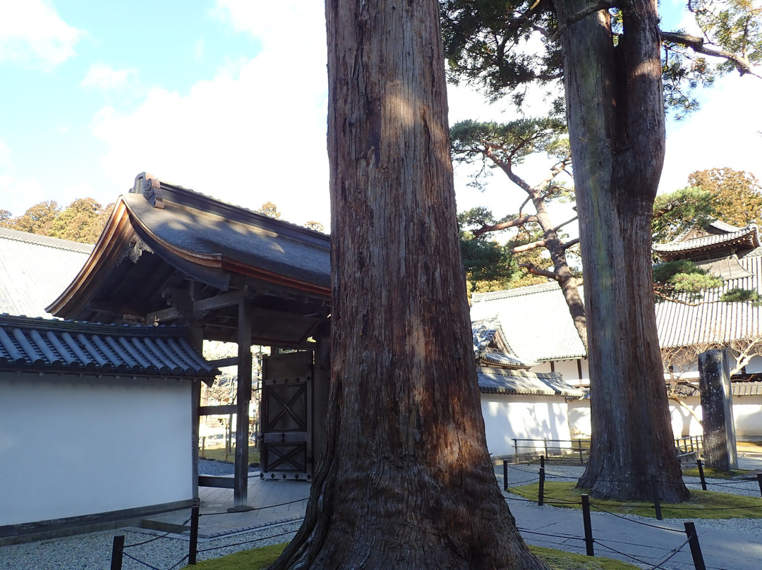 Zuigan-ji Naka Gate景点图片