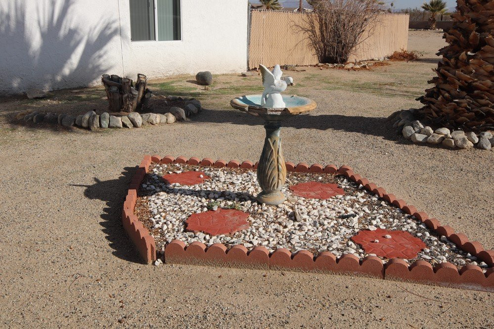 Blessed Sacrament Catholic Church-二十九棕榈村必去景点