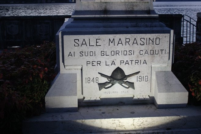 Monumento ai Caduti景点图片