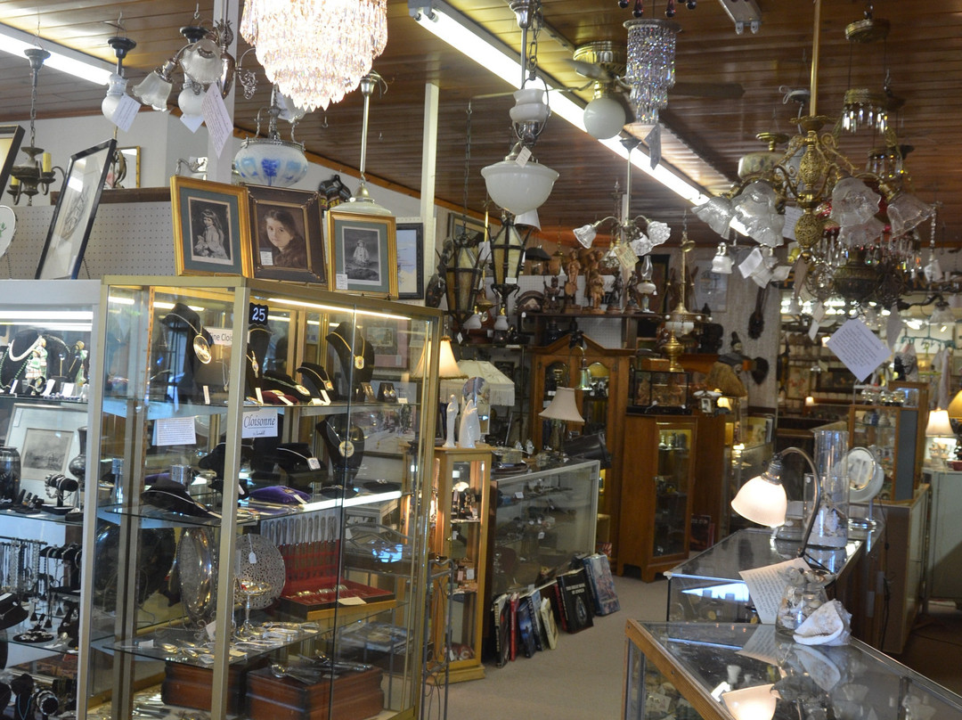 Port Townsend Antique Mall景点图片