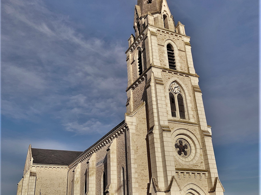 Eglise de Sainte-Verge-Sainte-Verge必去景点
