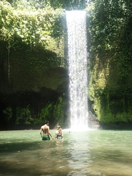 Tibumana Waterfall-Apuan必去景点