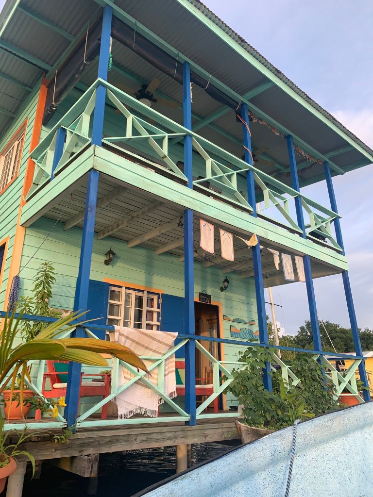 Maroa Beach House-官方