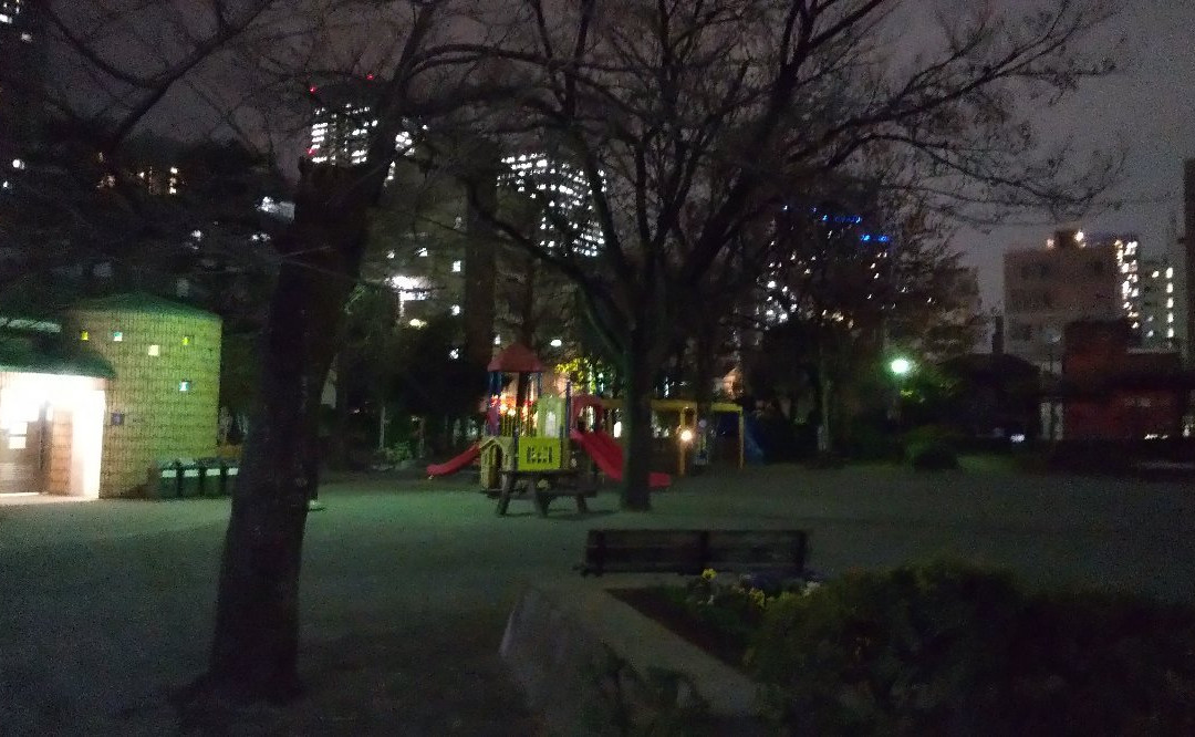 Tsukishima Daiichi Jido Park