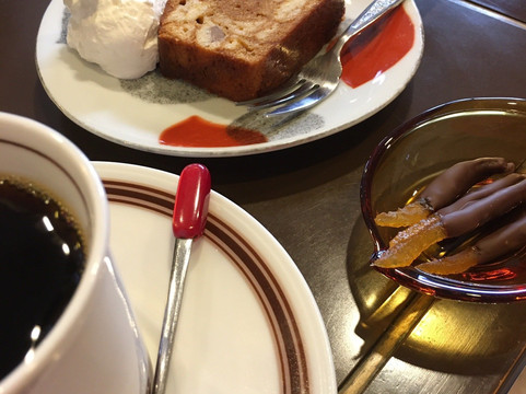 昭和レトロと珈琲の店 コルビジェ