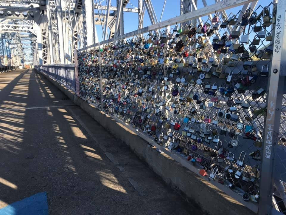 Purple People Bridge-Newport必去景点
