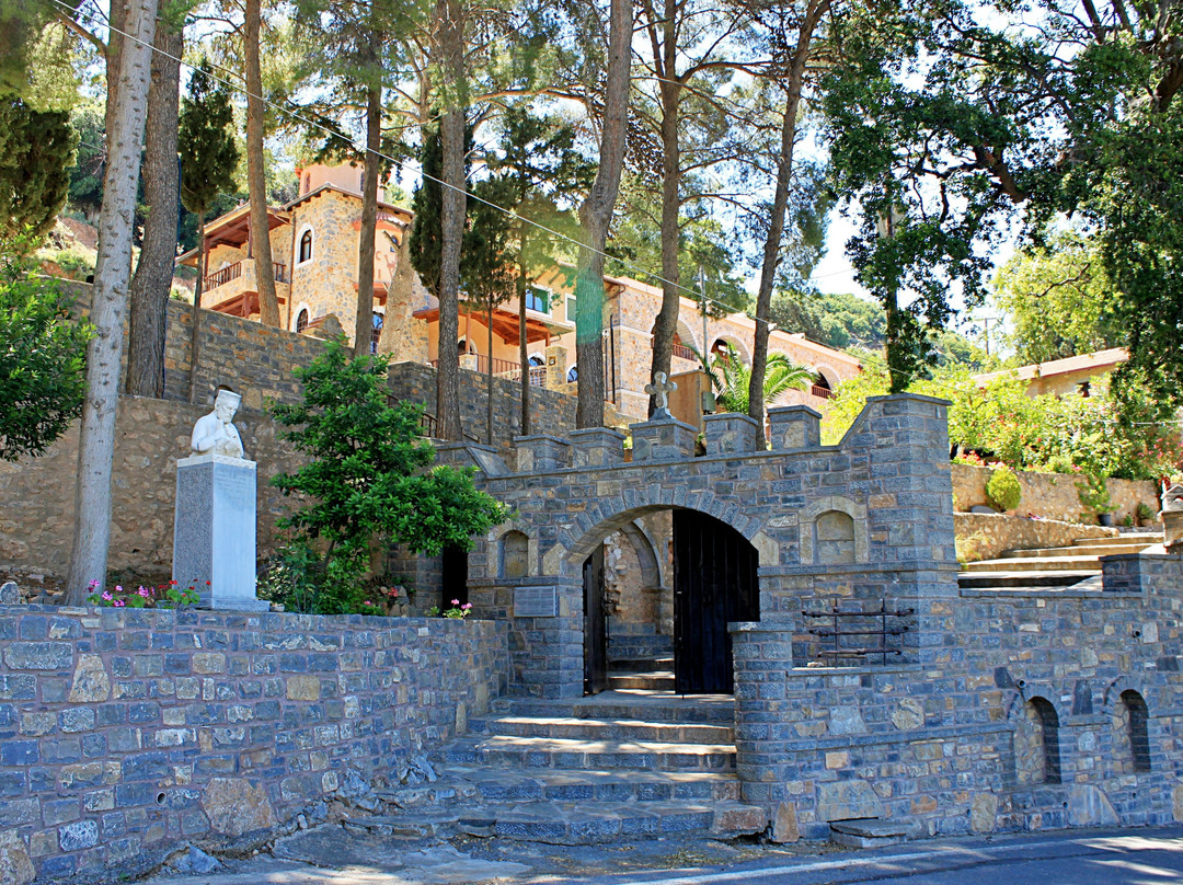 Monastery of Kremasta景点图片