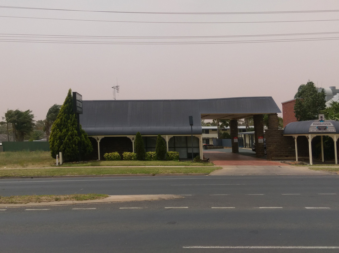 Pioneer Station Motor Inn主图