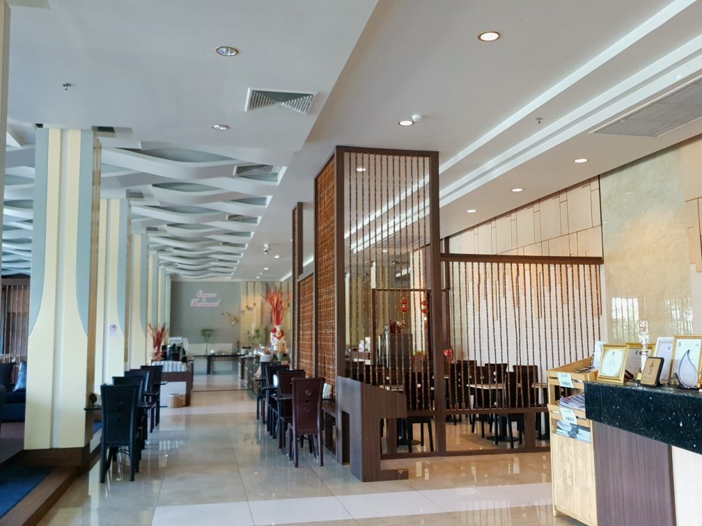 Alvarez Hotel主图