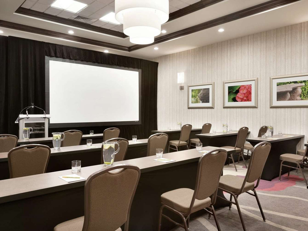 Hilton Garden Inn Pittsburgh Airport South-Robinson Mall主图