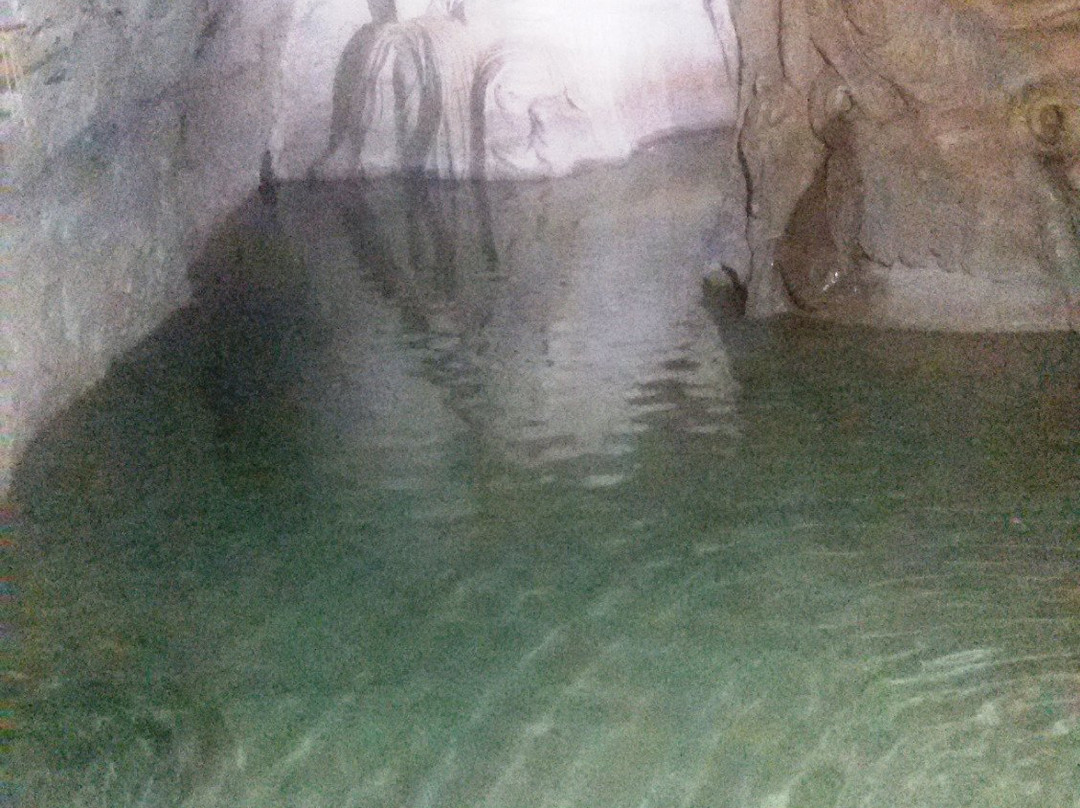 Moses Cave景点图片