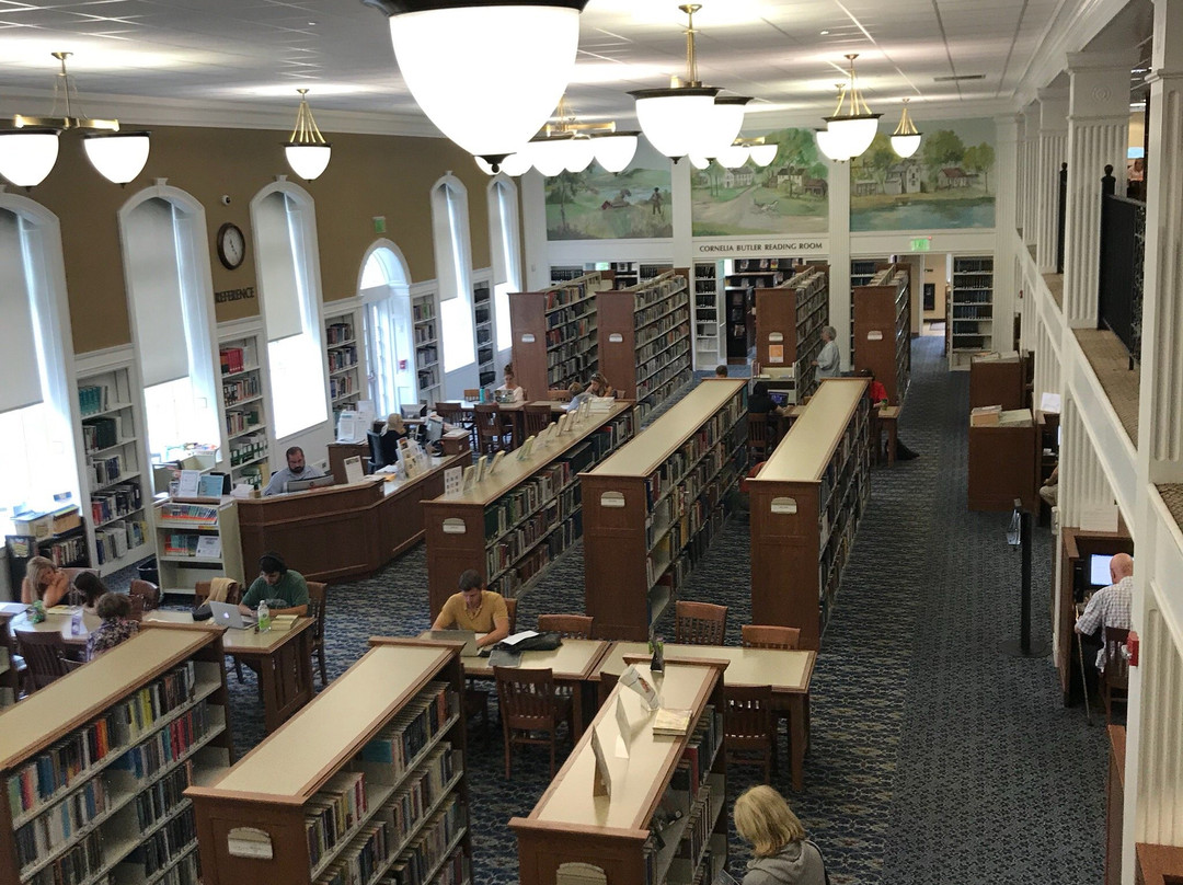 Smithtown Library景点图片