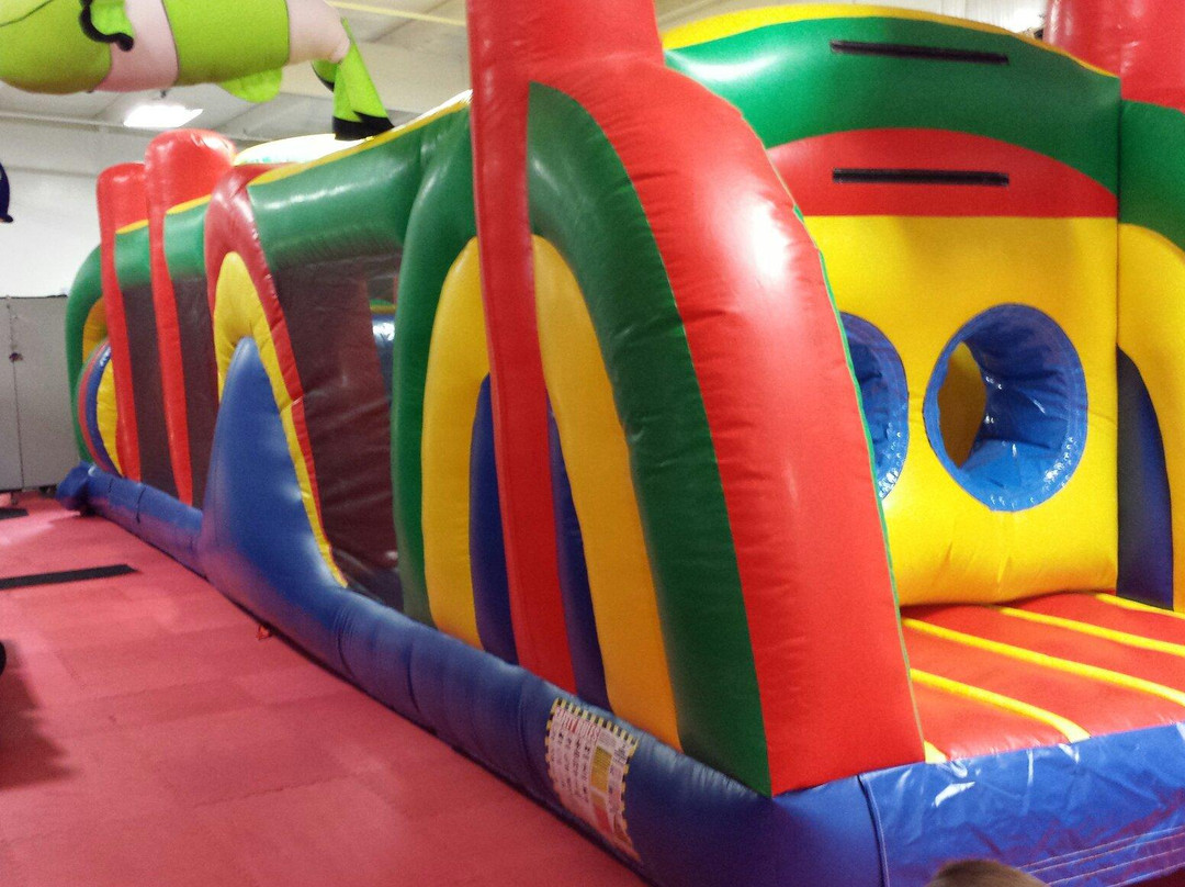 Coral Cove Family Fun Center-South Beloit必去景点