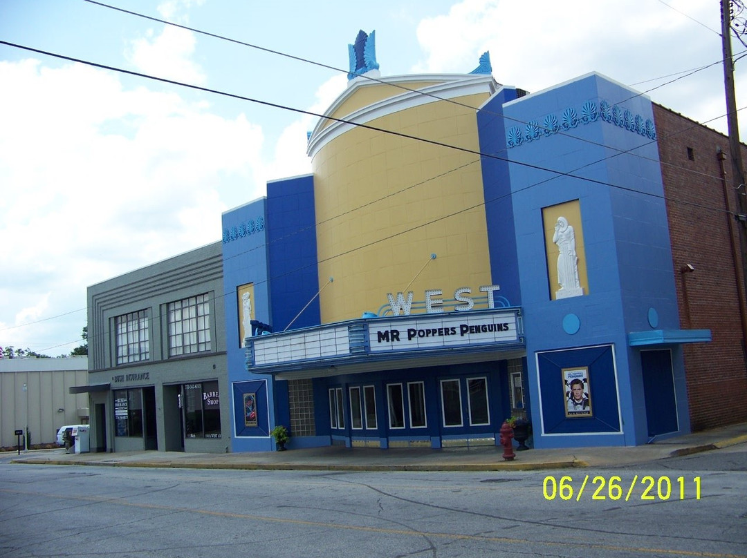 West Cinema Theater景点图片